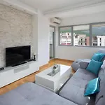 City Center Lux Apartment